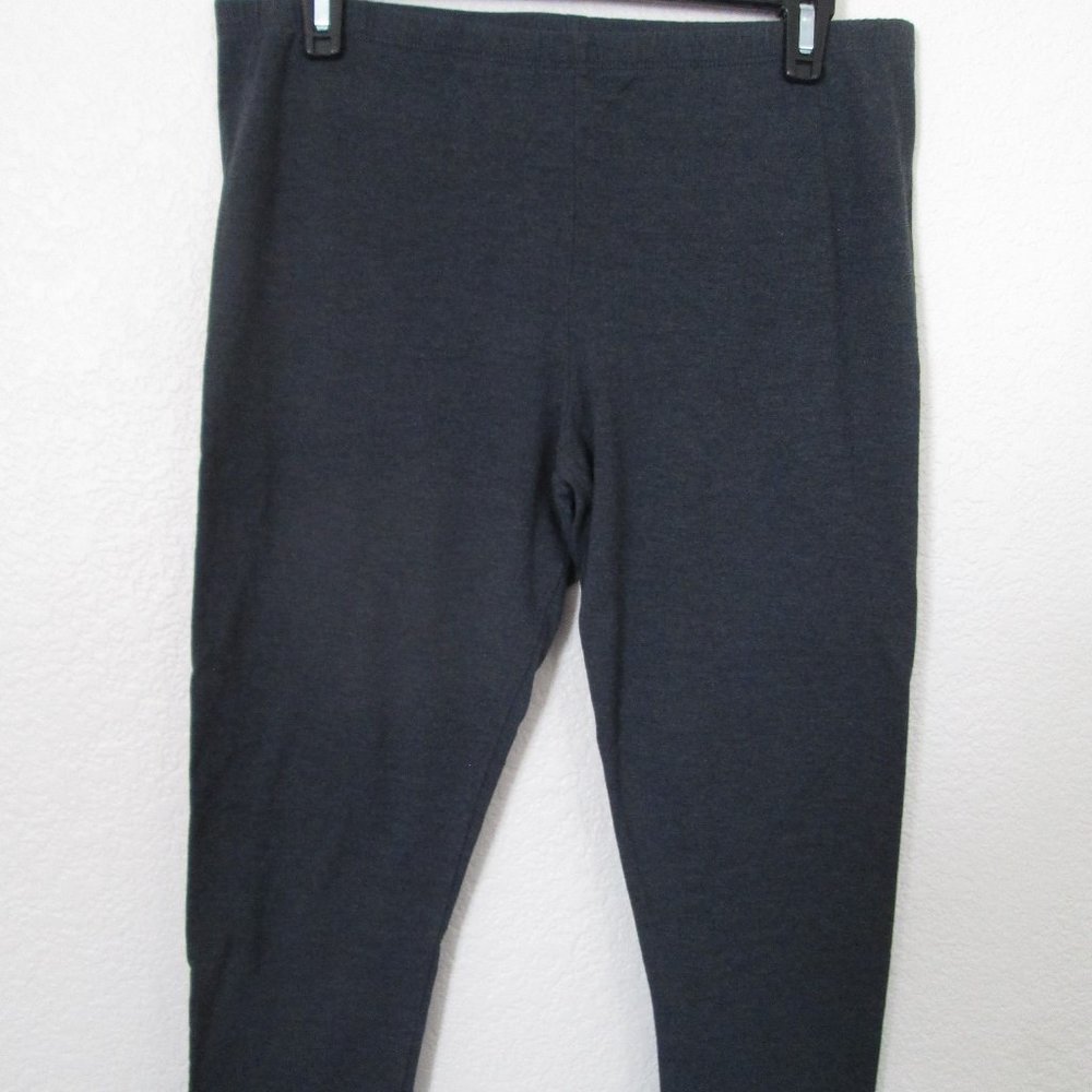 So Perfect Capri Leggings